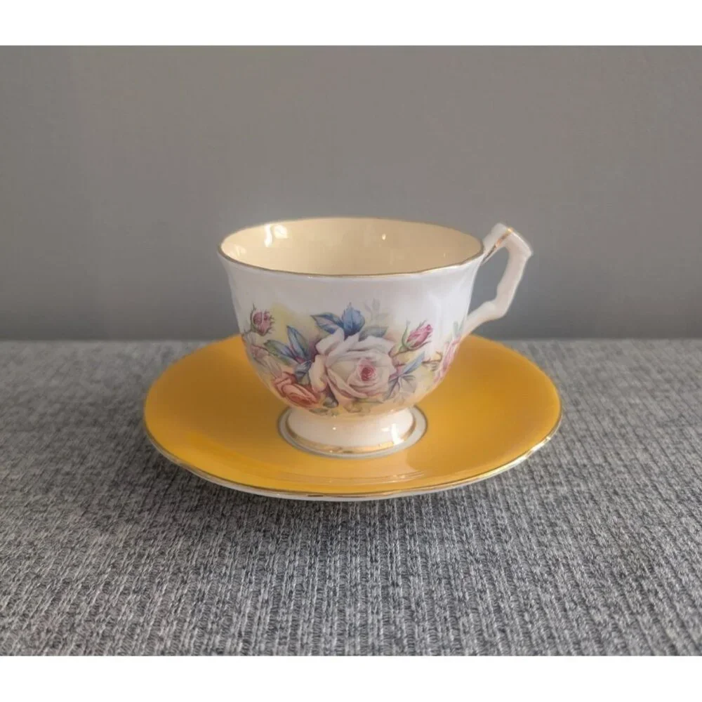 Vintage Aynsley #2601 Yellow/White Rose Cup and Saucer Set, NM/EUC - Picture 2 of 5